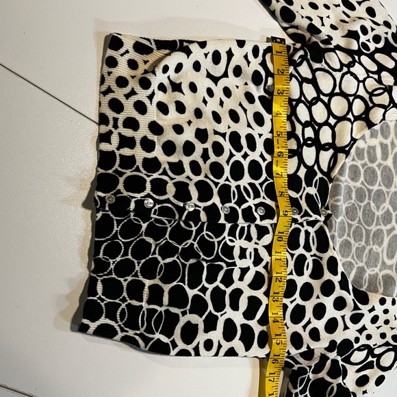 The Limited Button Up Cardigan 100% Cotton Size Medium  3/4” Sleeves - Picture 3 of 7